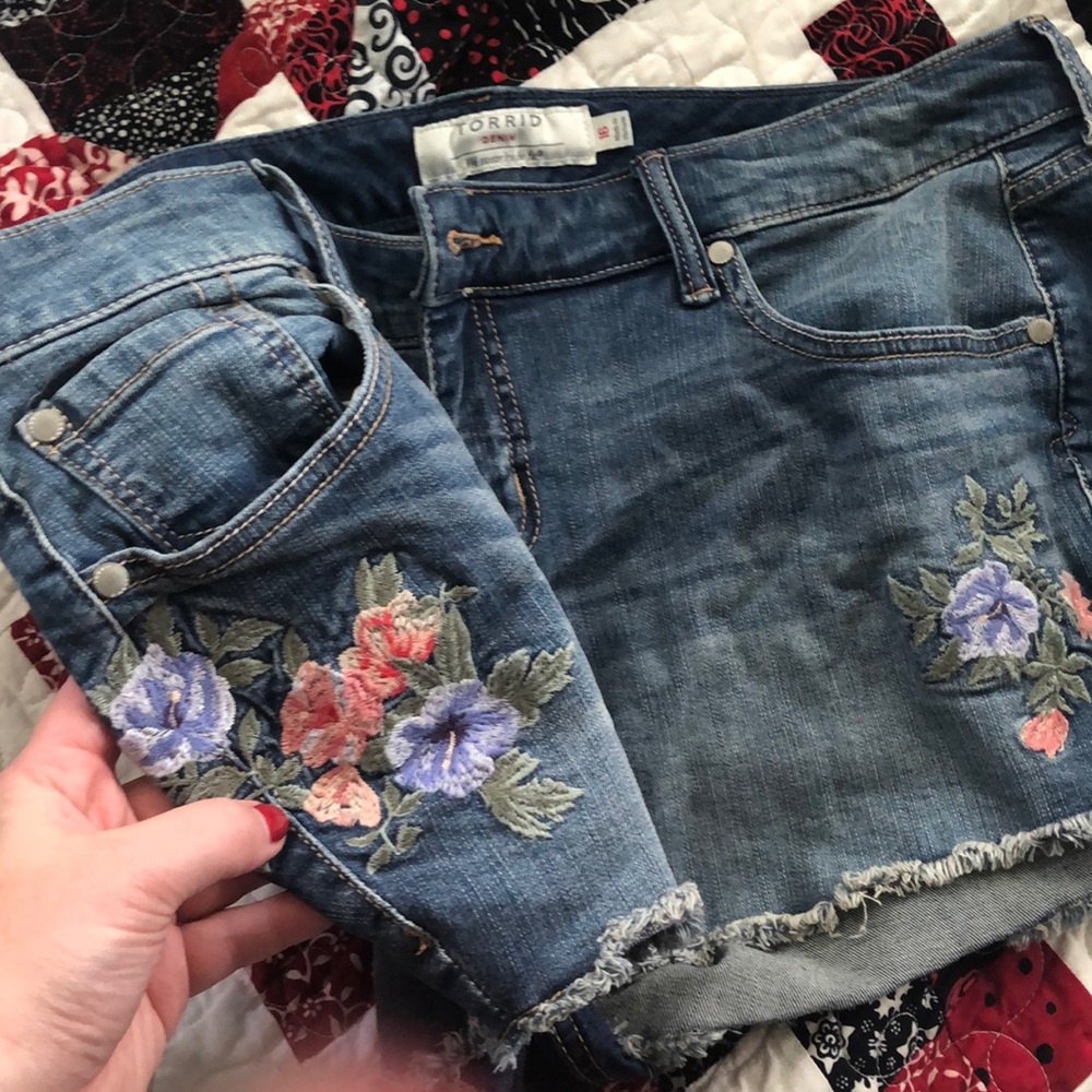 Torrid floral jean shorts